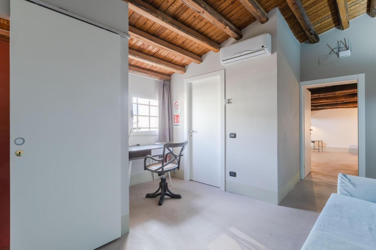 Palazzo Cavarretta - Pinella'S Rooms And Apartment Palermo Exterior photo