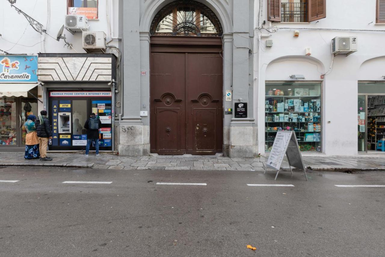 Palazzo Cavarretta - Pinella'S Rooms And Apartment Palermo Exterior photo